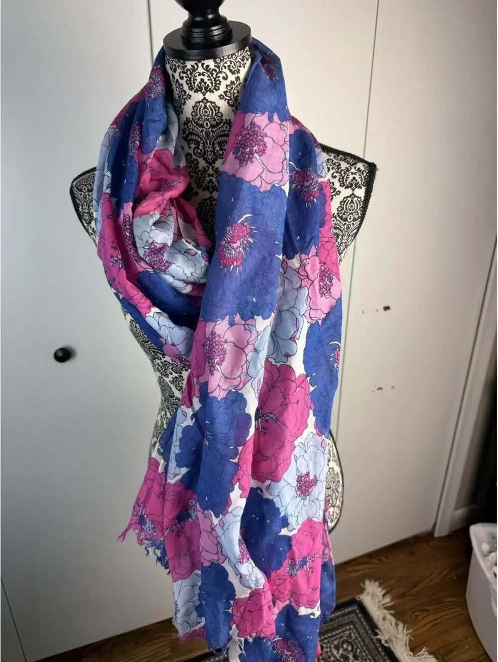 Women's Multi and Blue Scarf-wrap